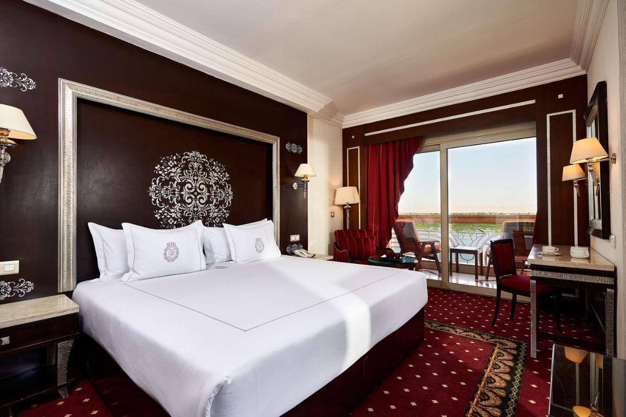 Sonesta St. George - Convention Center