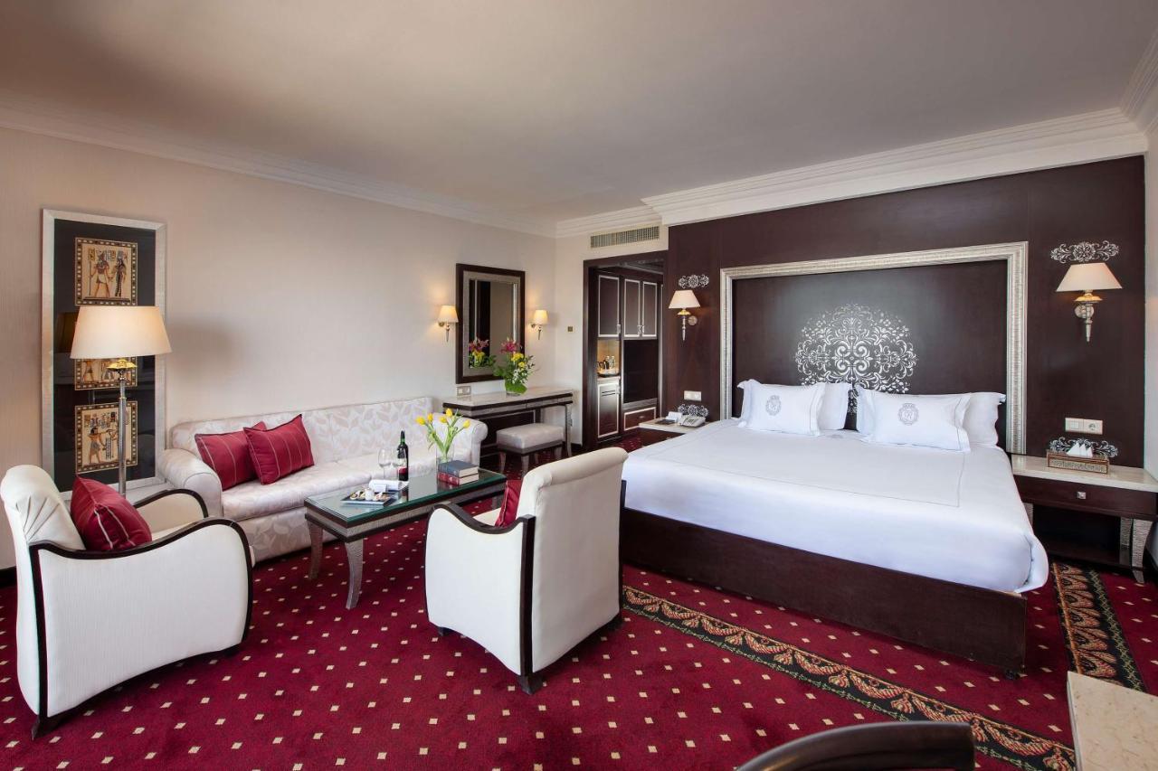 Sonesta St. George - Convention Center
